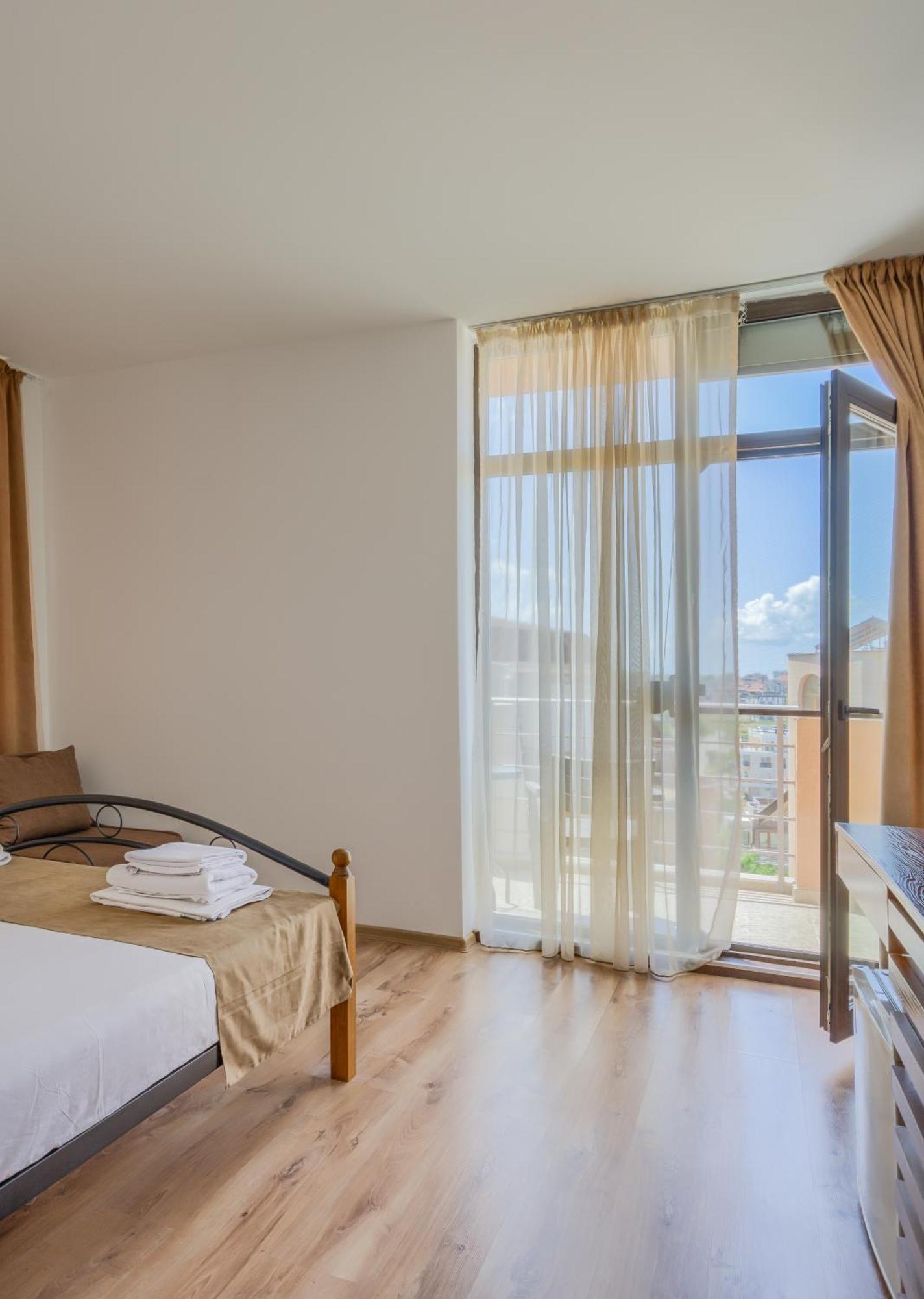 Hotel Odyssey 索佐波尔 外观 照片