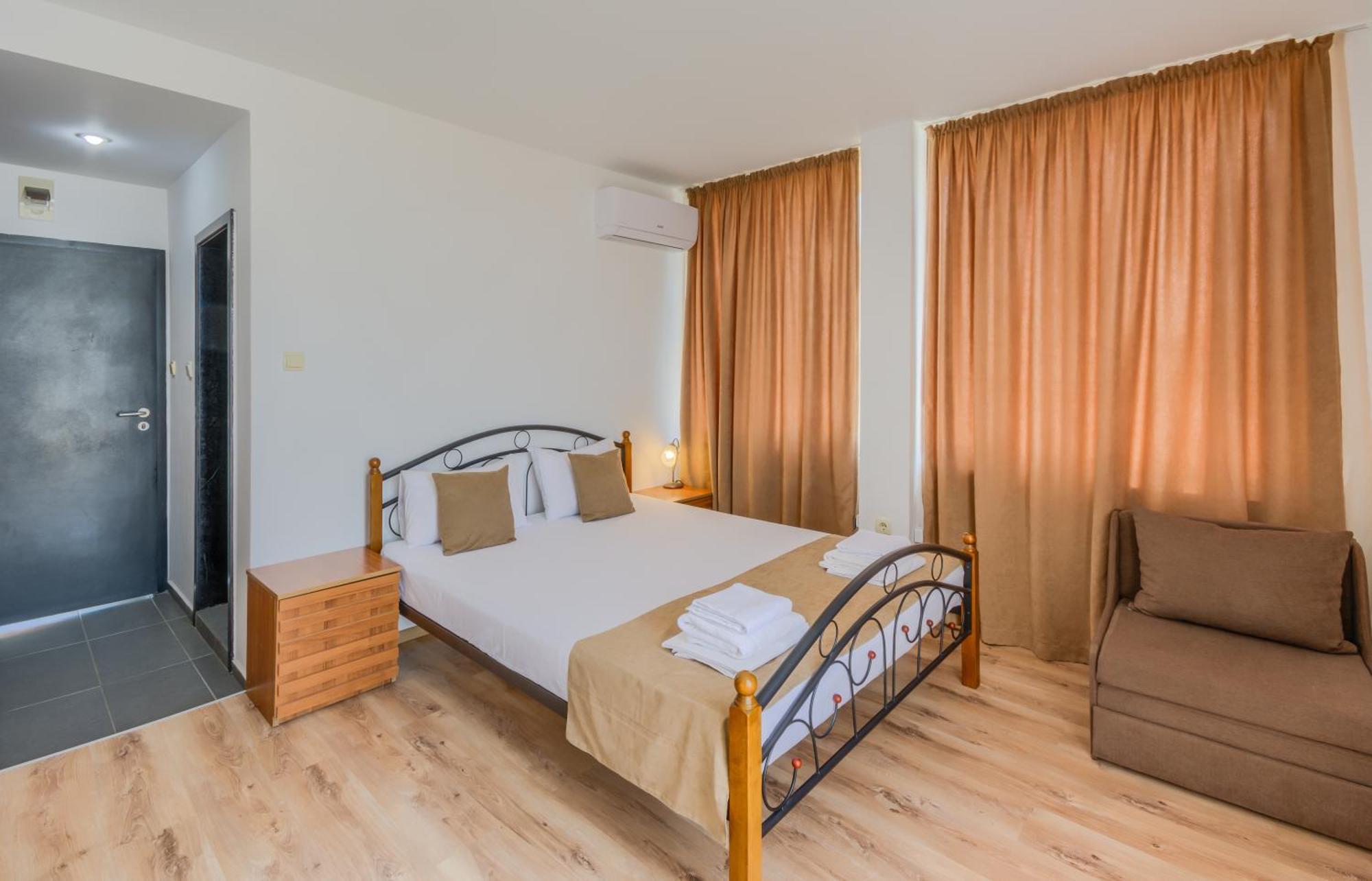 Hotel Odyssey 索佐波尔 外观 照片